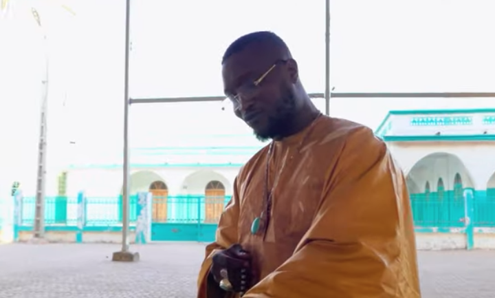 Clayton Hamilton : Gamou Taiba Jotna